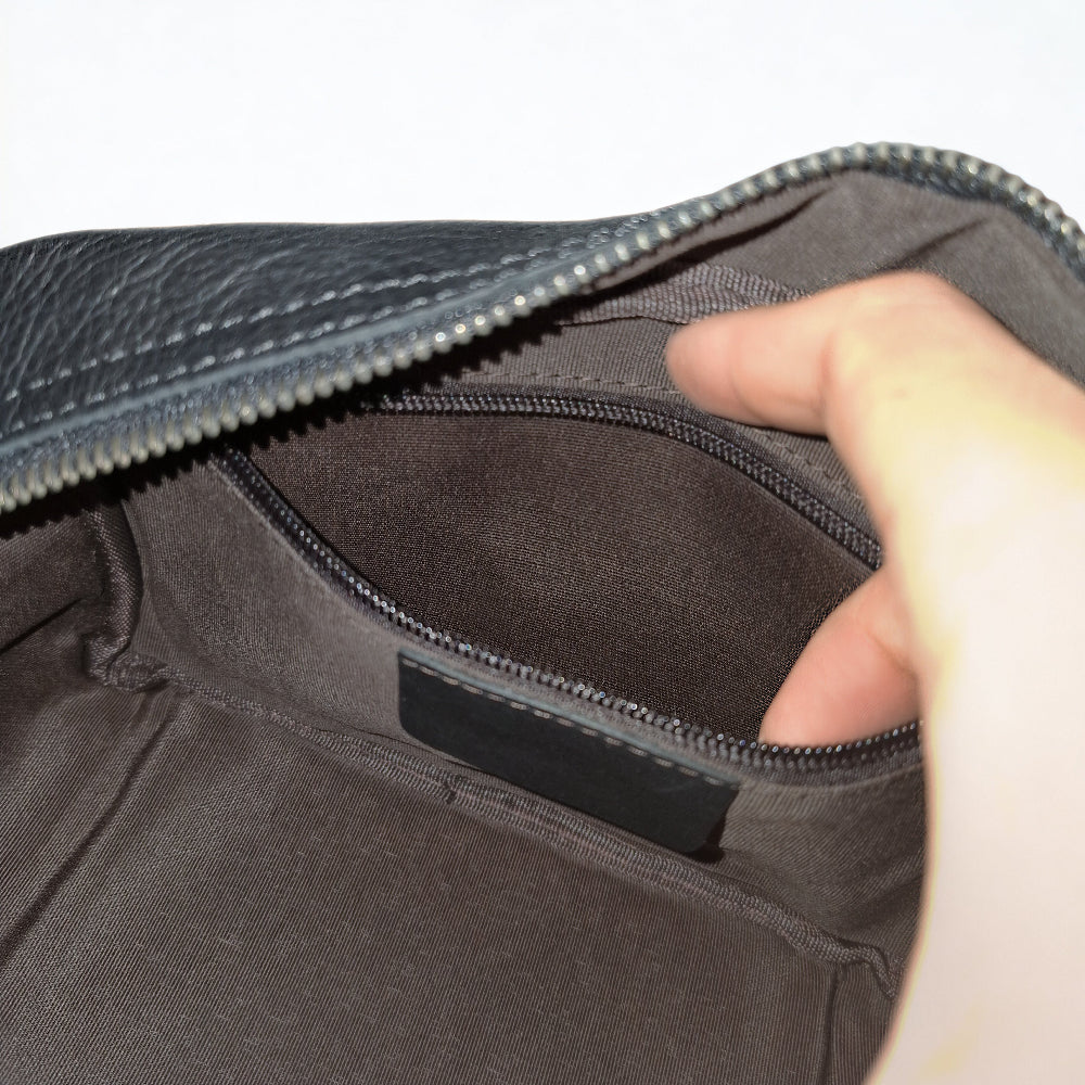 Vivace Men's Toiletry Bag: BLACK Genuine Vanity Bag