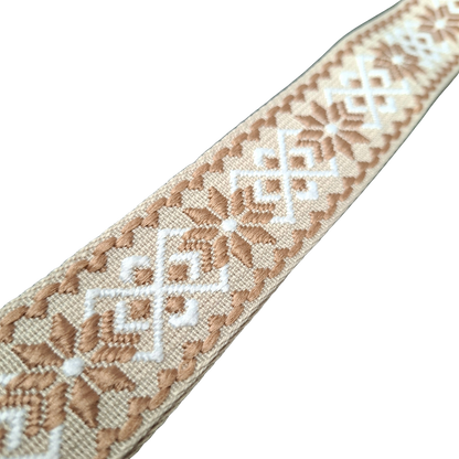 Adjustable Bag Strap: WHITE on BEIGE Pattern detail