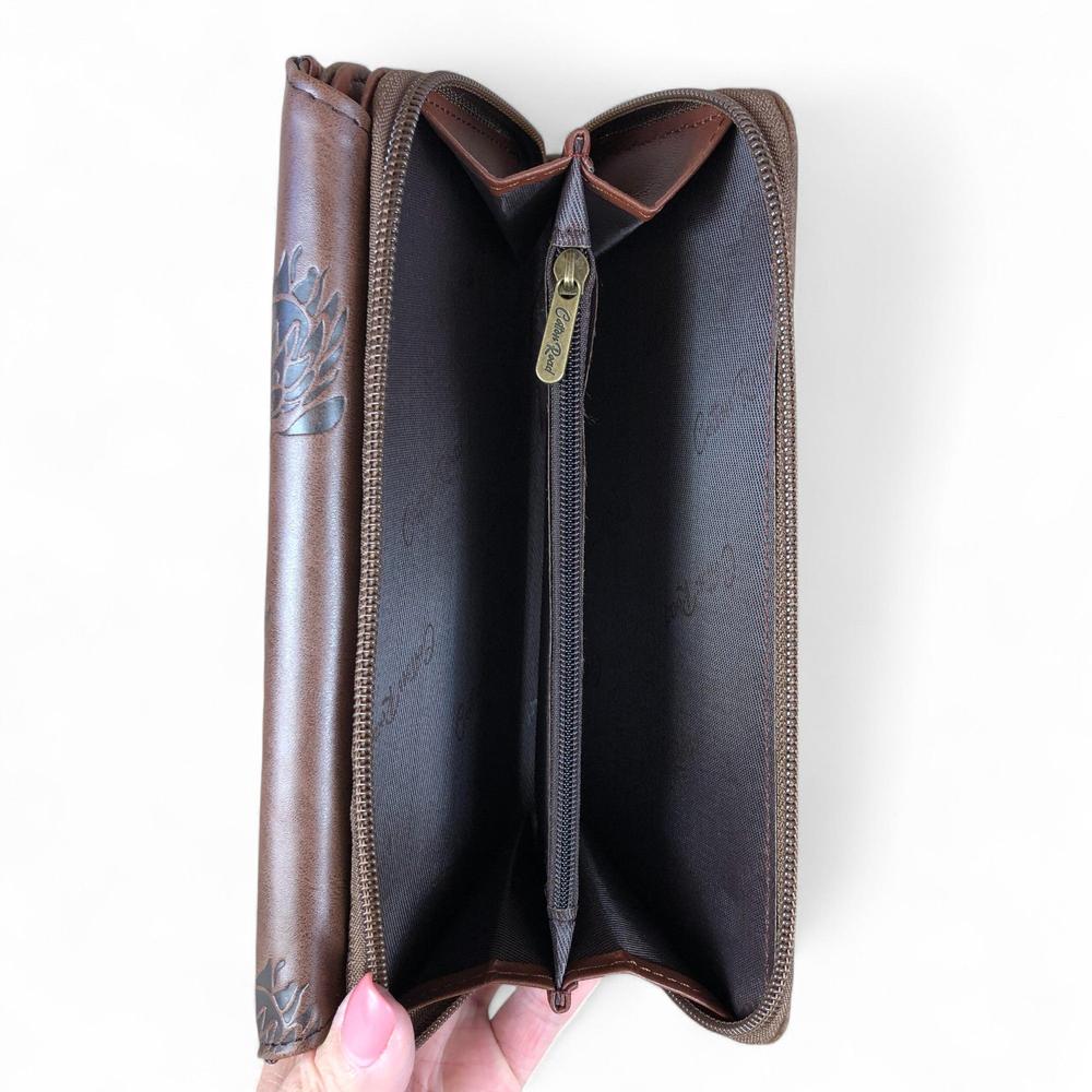 Large BROWN PROTEA Tri-Fold Cotton Road PU Leather Wallet