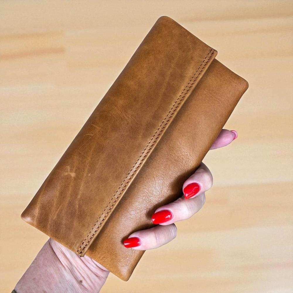 Large CAMEL BROWN Tri-Fold VIVACE Genuine Leather Wallet with TOPSTITCH