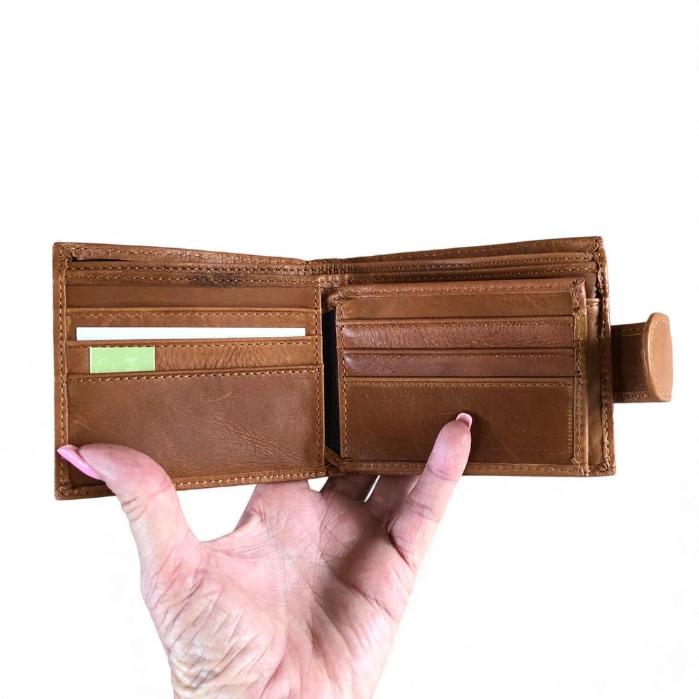 Leather Wallet: CAMEL VIVACE MENS Genuine Leather Wallet with Clip and Zip detailing