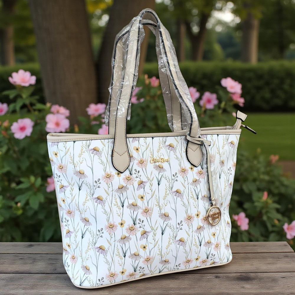Cotton Road Handbag: LARGE IVORY PU Leather Tote Bag with COUCHETTE
