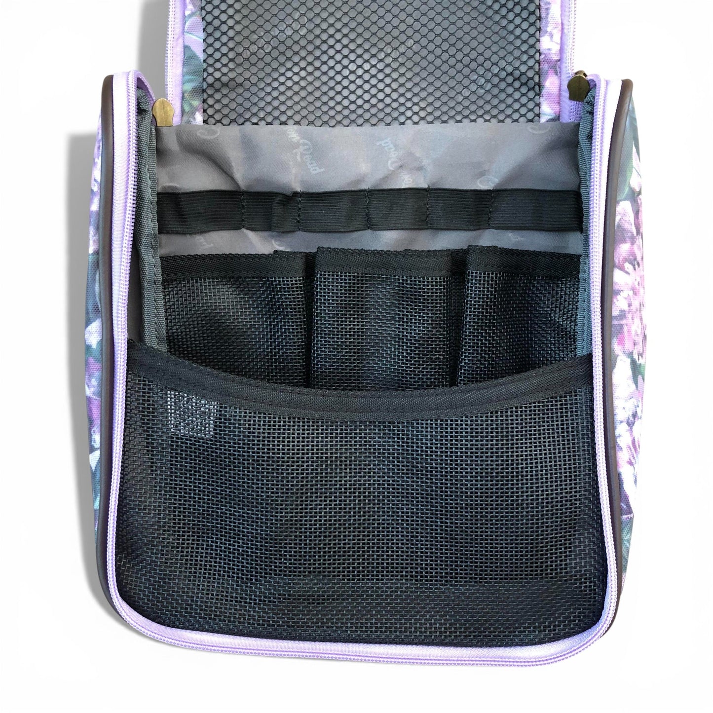 Cotton Road vanity bag reinforced hanging  net detail