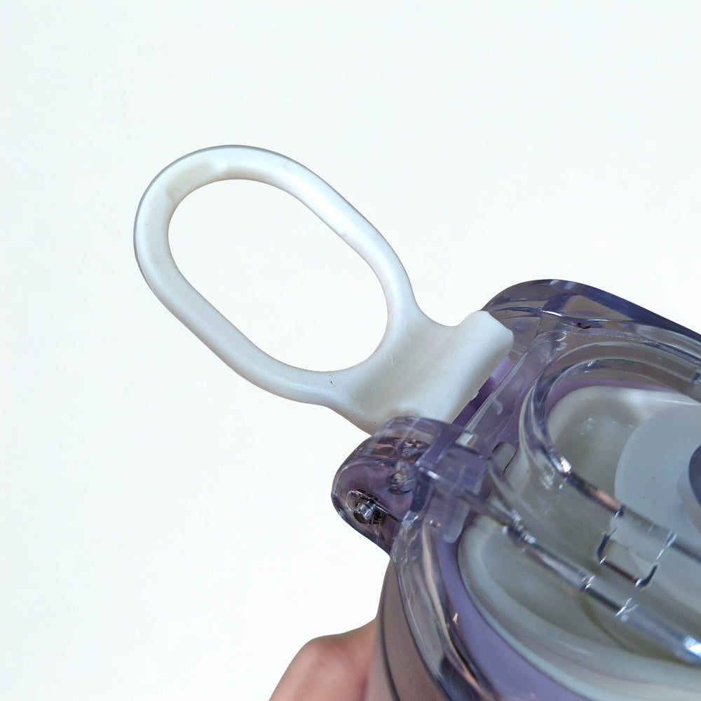 Carry handle and locking lid on 500ml stainless steel thermal water bottle
