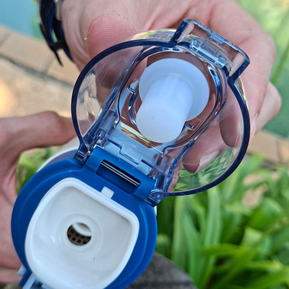 Blue thermal water bottle with flip-top lid and leakproof design, ideal for gym, school, work and outdoor activities