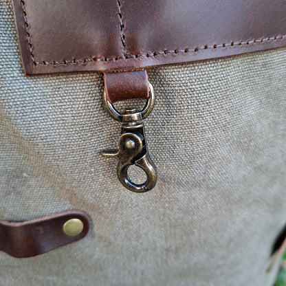 A heavy-duty vivace waxed cotton apron buckle